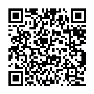 可是她为什么总是把目光紧紧地盯在她的身上呢二维码生成