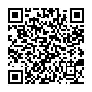 可是现在三个人竟然在血衣男的面前表现的如此不堪二维码生成