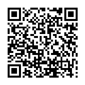 可是现在对方一下子就说出了他和他父亲之间的关系二维码生成