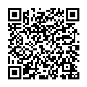可是罗母却并不知道她口中夸赞的隔壁小烽就在浴缸里二维码生成