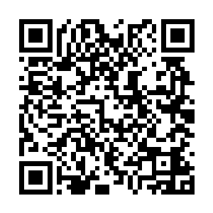 可是让他在意的是……她竟然能瞒过这府上的暗卫二维码生成