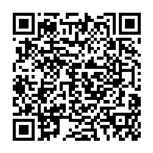 可是这么强大的一剑居然就这样轻轻松松的被夏天的两根手指给夹住了二维码生成