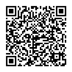 可是这些笑容也就只不过呈现出那么几秒钟的时间便被紧锁的眉头给取而代之了二维码生成
