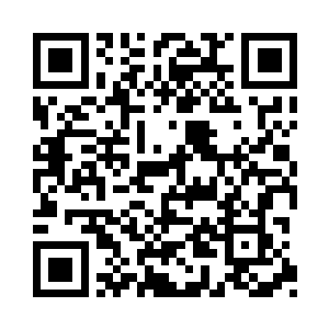 可梁雨丹根本无法掩饰自己落寞的情绪……二维码生成