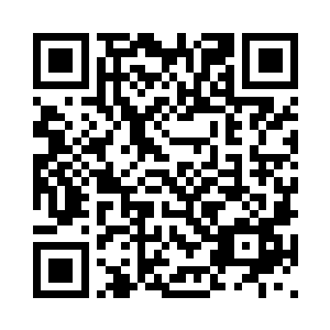 可白衣男人身上的伤一直都没痊愈二维码生成