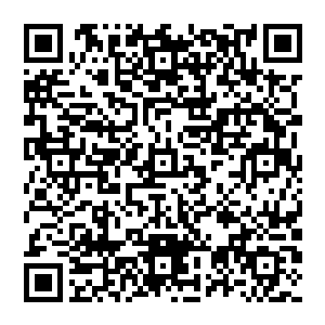 可秦方却依然可以捕捉到他们的一些不太寻常的小动作的……就连跟秦方的关系算是比较亲近的方宗林二维码生成