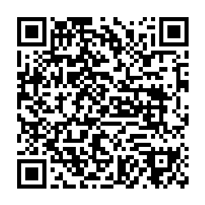 可能随随便便挑件衣服就是一个公司小职员好几个月甚至好几年的薪水二维码生成