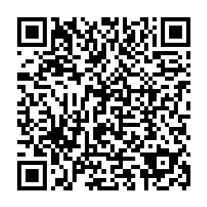 可还是忍不住想看看老板带来一起吃饭的穿着睡衣的女人到底长什么样子二维码生成