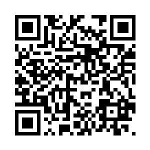 史真香远远看见了飞鱼舟上的凌彩衣二维码生成