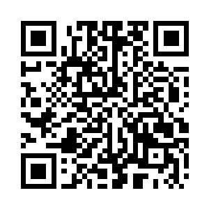 右手还不安分地将她的睡裙撩了上去二维码生成