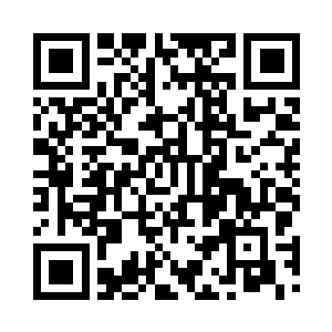 右手食指纯粹无意识的拂过金属扳机二维码生成