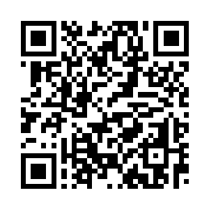 右边是云雾缭绕看不到底部的悬崖二维码生成