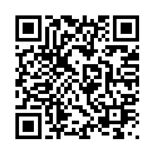 叶伯煊始终仔细观察着夏天的表情二维码生成