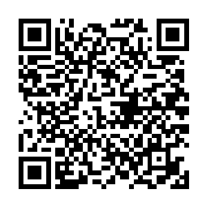 叶凡呆呆地看着正不断地朝着自己这边缓缓走来的姗姗二维码生成