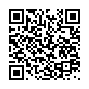 叶凡很轻易地就可以看到她的那一双二维码生成