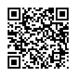 叶天的动作在他的眼里也成为了分解二维码生成