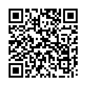 叶尊身边的那叫龚影的青年有些摇摇欲试二维码生成