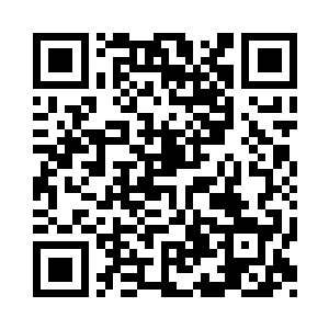 叶璃猛然回神抬手指向身后的走廊尽头处二维码生成