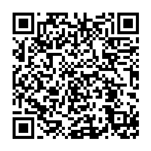 叶璃睁开眼睛映入眼底的就是墨修尧俊雅的笑颜和眼底氤氲的温暖柔情二维码生成