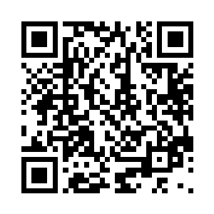 叶秋努力的让自己挤出一抹温暖的笑意二维码生成