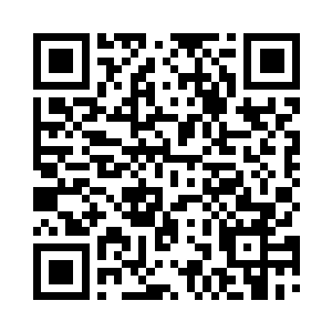 叶秋很多时候一个人在操场树下发呆二维码生成