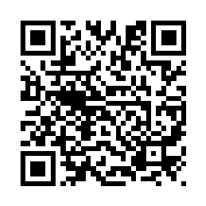 叶问天分毫不让地仰头和飞月对视二维码生成