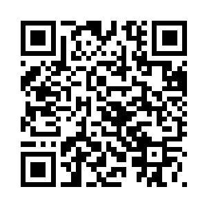 司徒威身后跟着两个锦衣卫的侍卫二维码生成