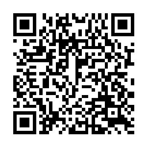 司徒青云几乎是完完全全的承接了刚才那恐怖的一击二维码生成