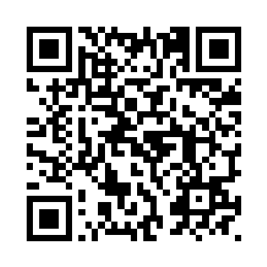 司硕手臂上冒出一团铜绿色的光芒二维码生成