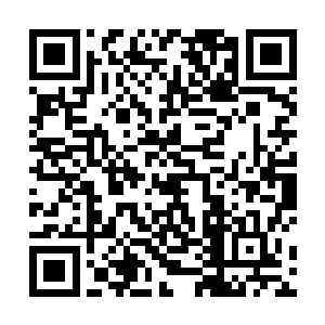 司空长琴早就发现最近叶飞飞总是一幅心事重重的样子二维码生成