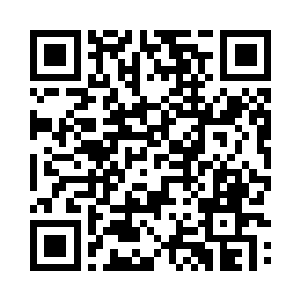 吃饭的小诗宝宝慵懒的躺在王铮怀中二维码生成