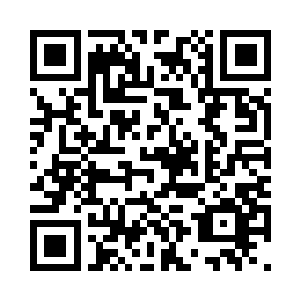 各个家族的铭牌交由管理处重新排列二维码生成