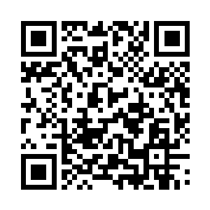 各种各样的商铺覆盖了街道每一栋建筑二维码生成