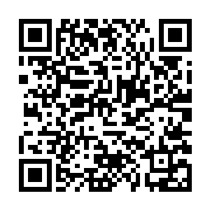 各种投怀送抱的亦或是那些想要攀附他的权贵送来的二维码生成