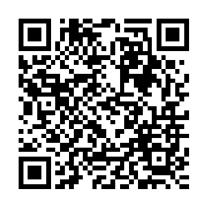合适的让丁长生担心如果吃的太饱就有可能穿不上这身旗袍了二维码生成