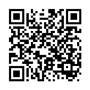 吉普车车窗已经露出一张棱角分明二维码生成