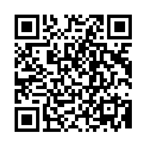 同时一个肘击狠狠的捣在他的鼻子上二维码生成