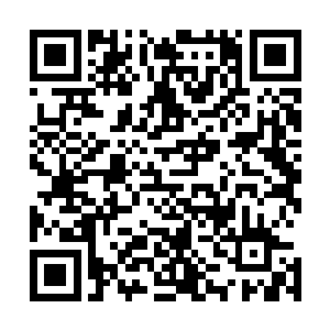 同时上面的那具滚烫地娇躯也贴住了他已经被扒光了的虎躯二维码生成