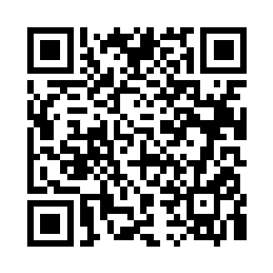 同时不时的瞥一眼旁边的多生命指征监护仪二维码生成