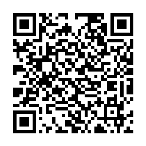 同时也明白到当年马纵横为何会把兖州交在此人身上了二维码生成