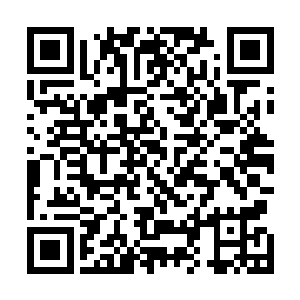 同时也是他第一次真正意义上地接触超大投资的商业电影二维码生成