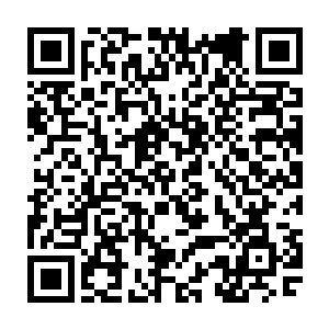 同时也是用这样的方式来加快消除自己刚才单独面对夏侯赢时的那股紧张僵硬二维码生成