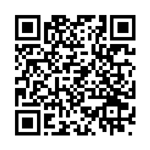 同时也看见了老师站在简洛诗的面前二维码生成