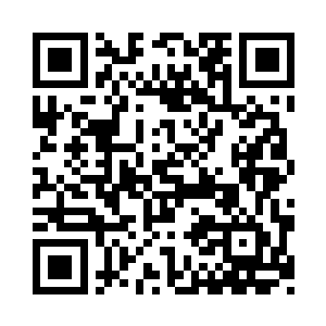 同时以右脚狠狠的轰击在广场地面之上二维码生成