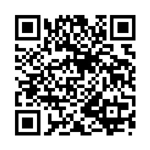 同时卡尔金右臂的臂弯勾住了对方的脑袋二维码生成