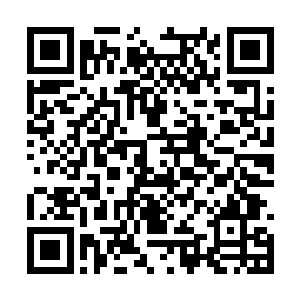同时方恒的手掌也以肉眼可见的速度开始飞快恢复二维码生成