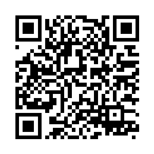 同时消失的还有四周那无数的分身二维码生成