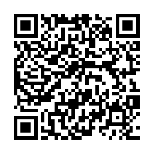 同样做着漂移运动的莫凡在接近于凯的时候大声喊道二维码生成