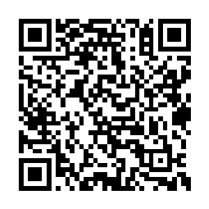 同样的王铮击败魅影之王也为军方提供了宝贵的二维码生成