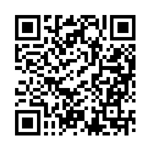 名家的二公子也看到了夏天手上的手铐二维码生成